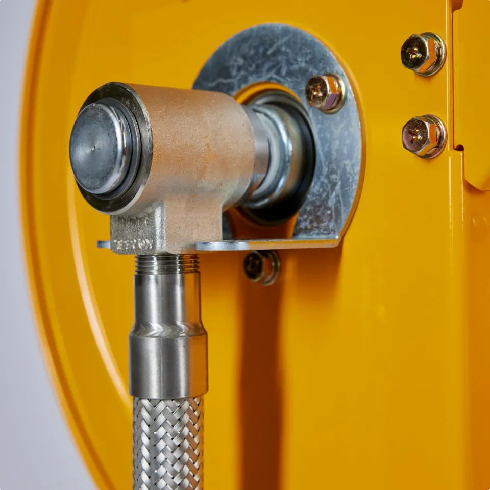 Pedestal hose reel 3